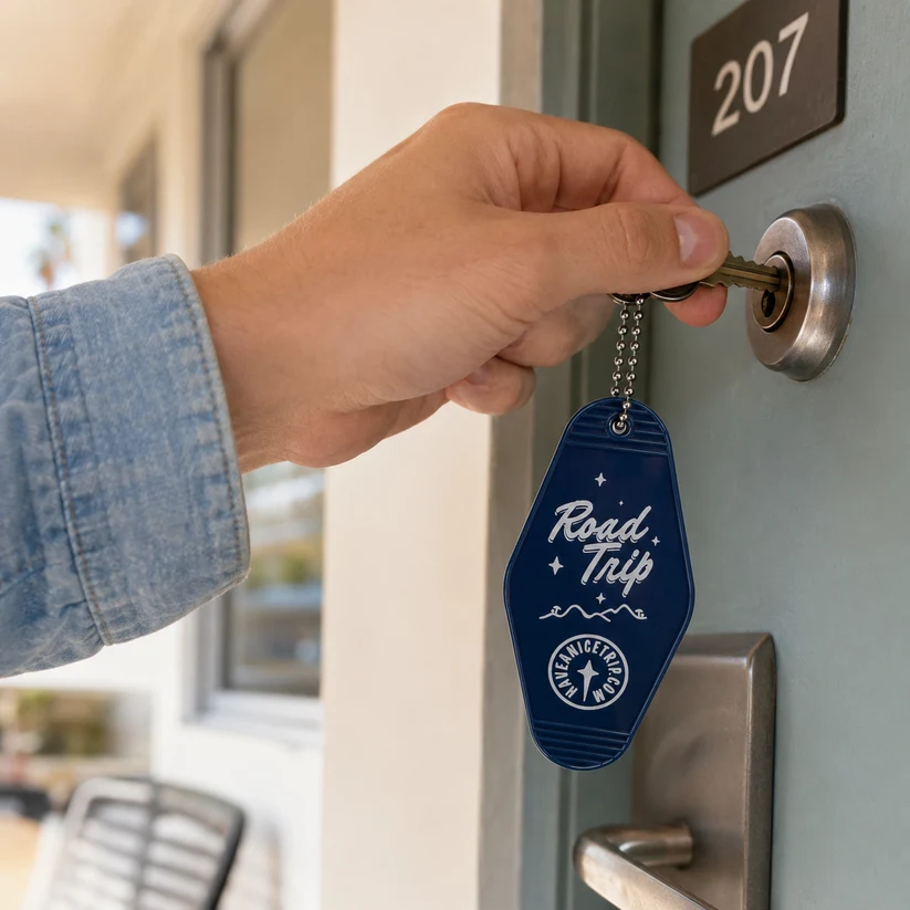 Road Trip Vintage Hotel Key Style Keychain - Image 2